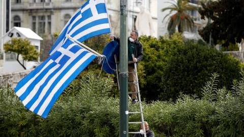 Greece in 2021: Between vulnerabilities and opportunities  