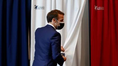 Low turnout in French elections does little to boost Macron and Le Pen
