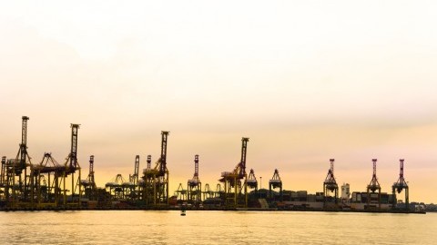270318-Singapore-industrial-harbour
