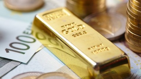 310118-image-commodities-gold-money.jpg