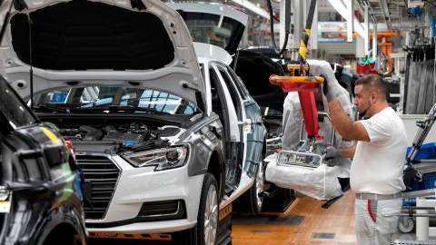 Car market outlook: Recovery to resume in 2022 