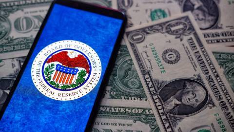 G10 FX Talking: Policy tightening delays the dollar descent