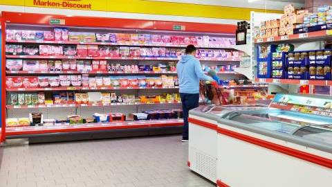 German consumers react to record-high inflation
