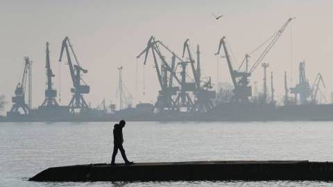 Russia-Ukraine crisis to reshape supply chains, flatten world trade 
