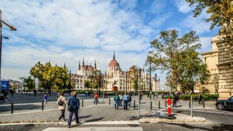 High inflation in Hungary motivates people to look for work