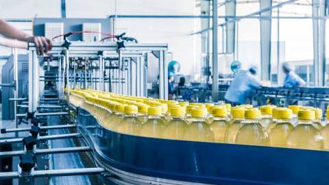 US food manufacturers turn to people and robots to meet increased demand