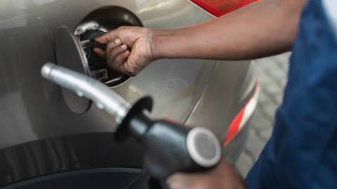 Fuel shortages and rising food prices push up French inflation in October