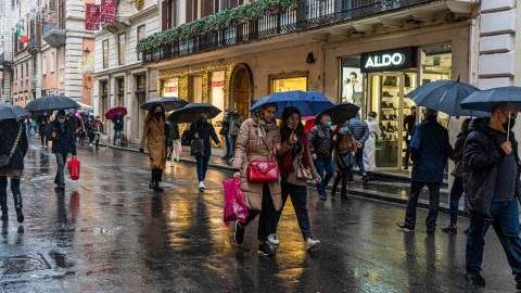 Falling Italian confidence data points to a contraction ahead