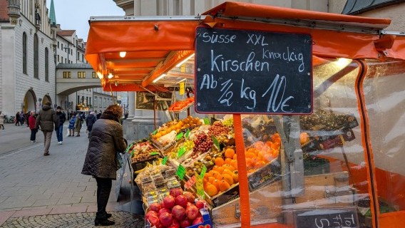 German headline inflation looks set to fluctuate around the 2% mark over the coming months
