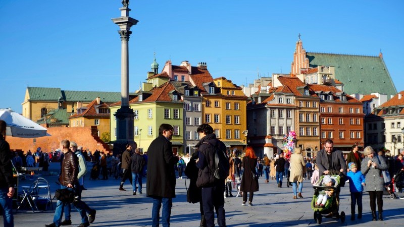 Polska: Stabilny rynek pracy, ale widoczne ochłodzenie |  Pstryknąć