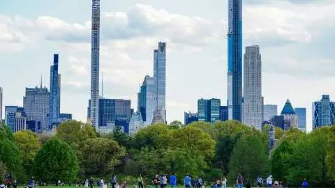 Sustainable finance: The search for ‘greenium’