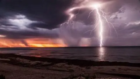 2023 Commodities Outlook: Stormy seas ahead