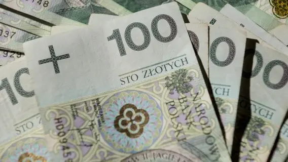 051217-image-poland_money.jpg