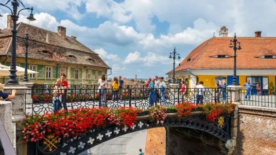 110418-image-romania.jpg