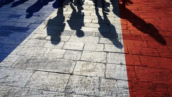 211217-image-french_flag_people.jpg