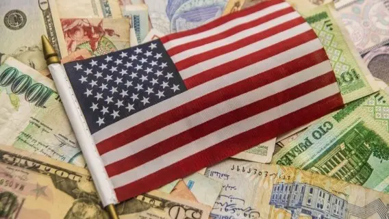 241117-image-dollar_us_flag_notes.jpg