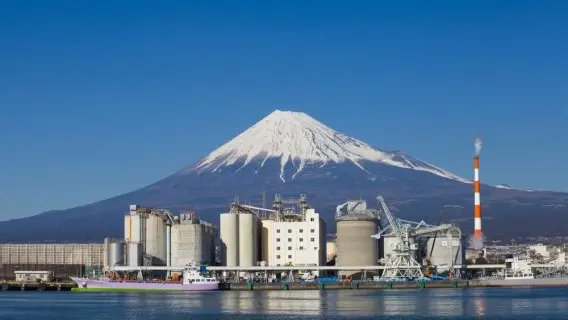 270318-japan-industrial-zone-mount-fuji-2