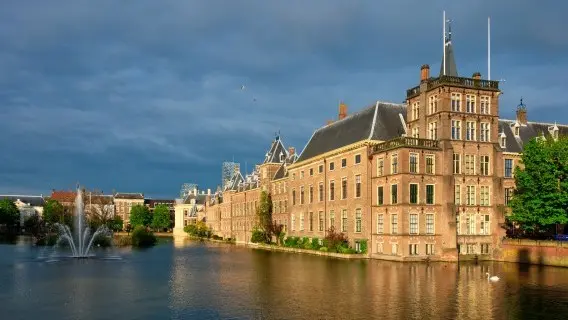 View of the Binnenhof House of Parliament and the Hofvijver lake