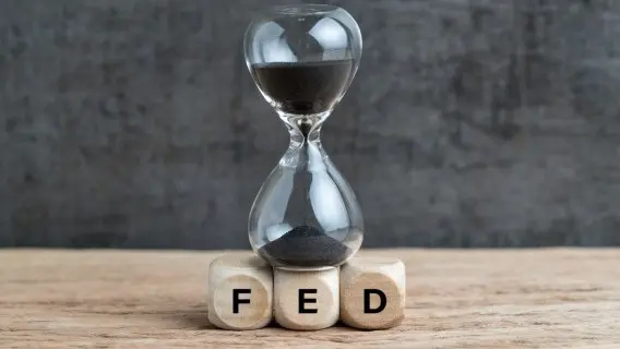 US_Fed_time_ticking_away_100222.jpg