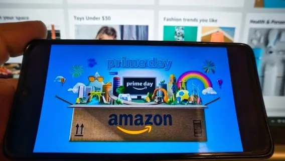 Retail sales suggest a second-quarter rebound with internet sales outperforming physical stores