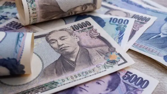 Idiosyncratic factors continue to keep USD/JPY bid