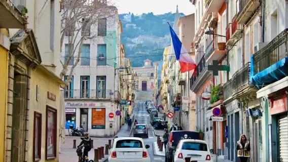 The French PMI dropped to the lowest level since April, with declines in both manufacturing and services