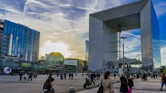 The business climate in France is below its long‑term average