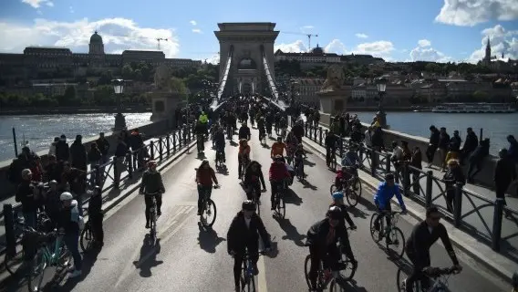 It's not just these cyclists who are accelerating, Hungarian wage growth is too