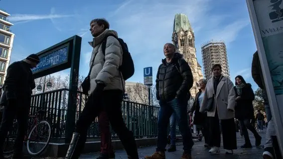 The German labour market is weak. Pictured: people in Berlin