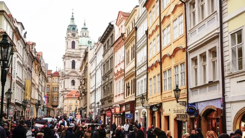 Czech confidence uptick suggests recovery remains on track