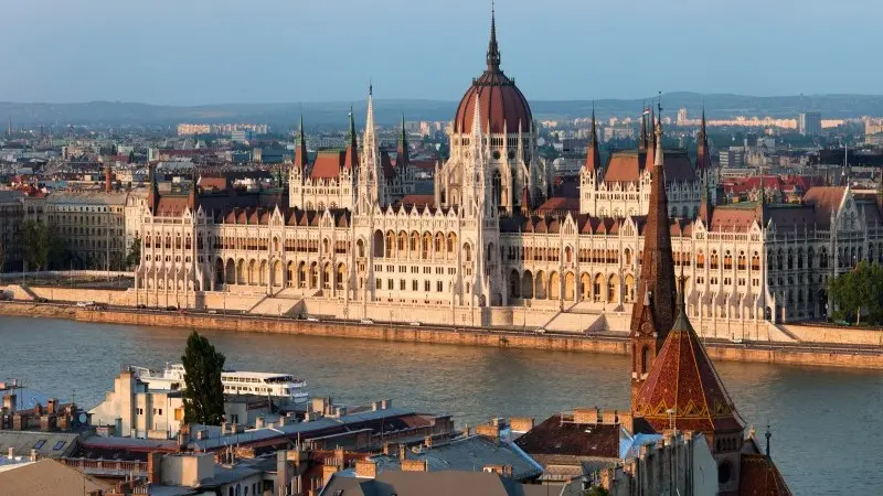 Stubborn long-term joblessness clouds Hungary's unemployment progress