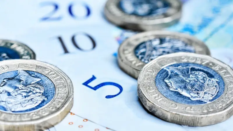 FX Positioning: GBP shorts remain elevated