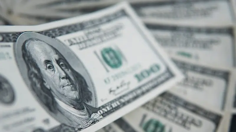 FX: Dollar remains in demand