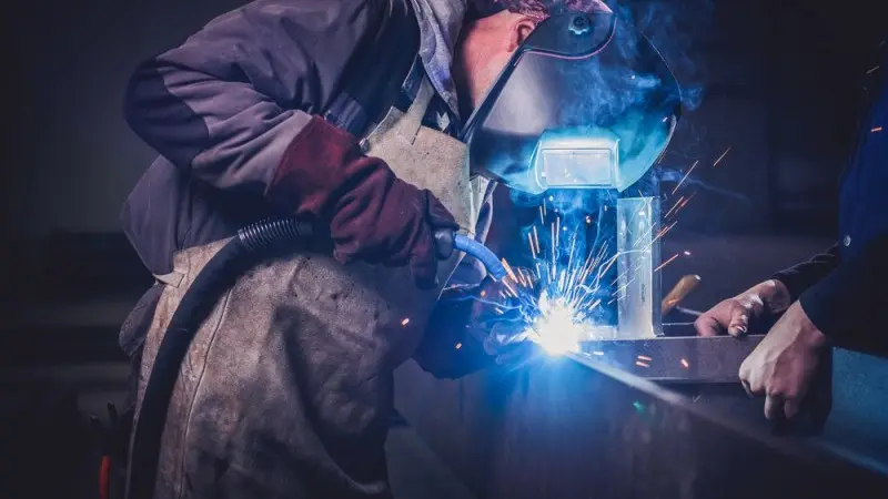 Hungary: Industry performs well