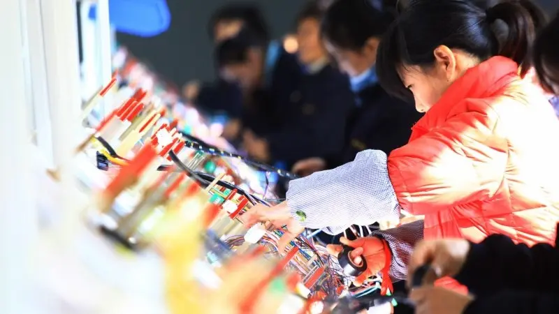 China: Manufacturing activities expanded even during the holiday