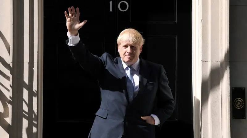 Brexit and the next 100 days in five charts