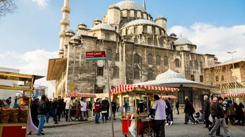 Turkey's external deficit remains on a narrowing path