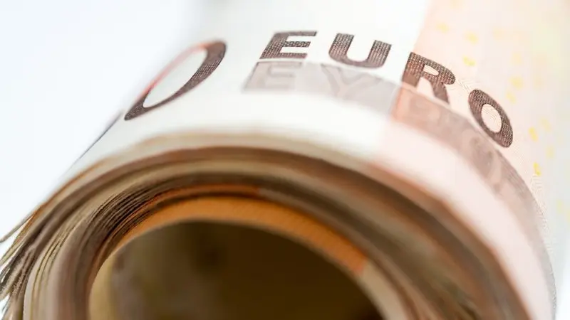 EUR: Mamma Mia, here we go again