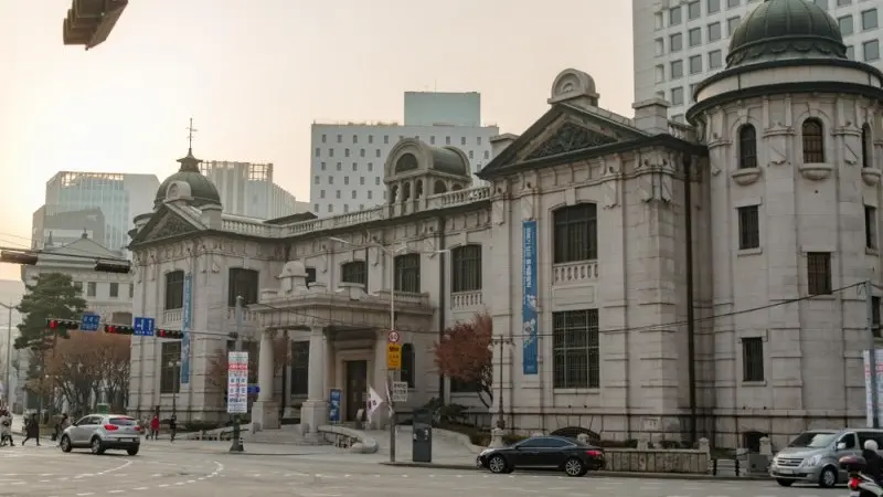 Bank of Korea chooses debt over disease