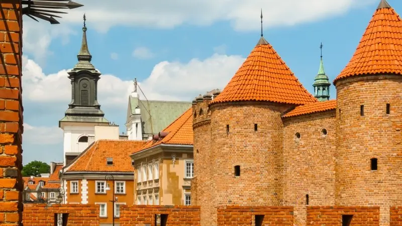 Poland's external imbalance narrowing amid slowing trading dynamics