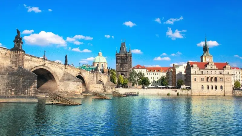 CEE: July indicates a change in bond supply 