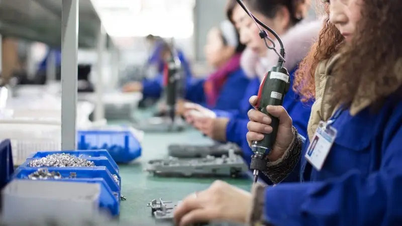 China: Manufacturing PMI rises