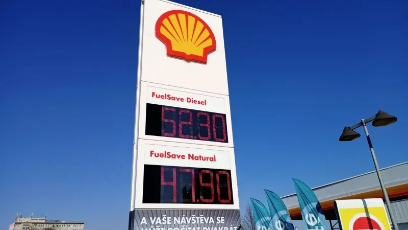 Czech National Bank can wait it out; the right thing to do