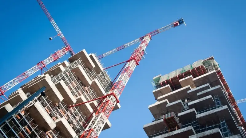 EU construction sector faces year of decline but green shoots appear