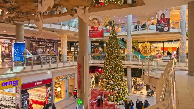 Hungary's economic recovery remains on hold