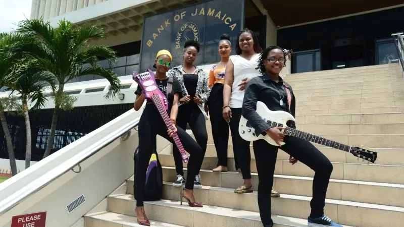 Central banks learn to dance to a different tune  