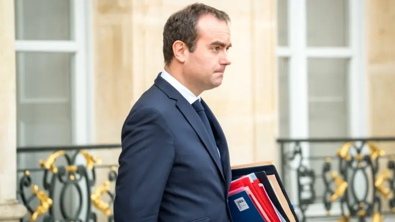 French PM resignation signals heightened budget risks 