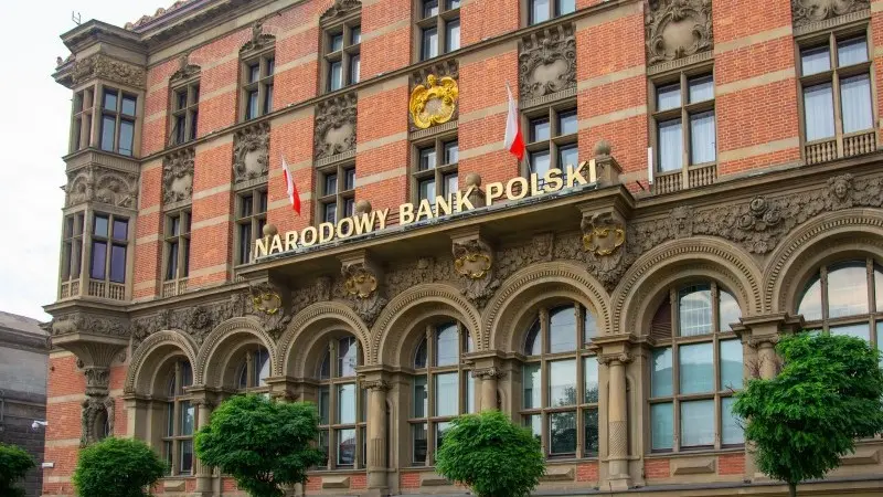 A sharp start to the easing cycle in Poland