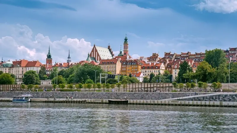 Poland’s economy enters the third quarter on an uneven footing