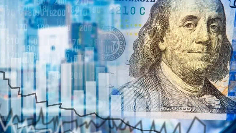 Rates Spark: The worry about curve inversion